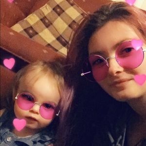 Meet your Posher, Sara